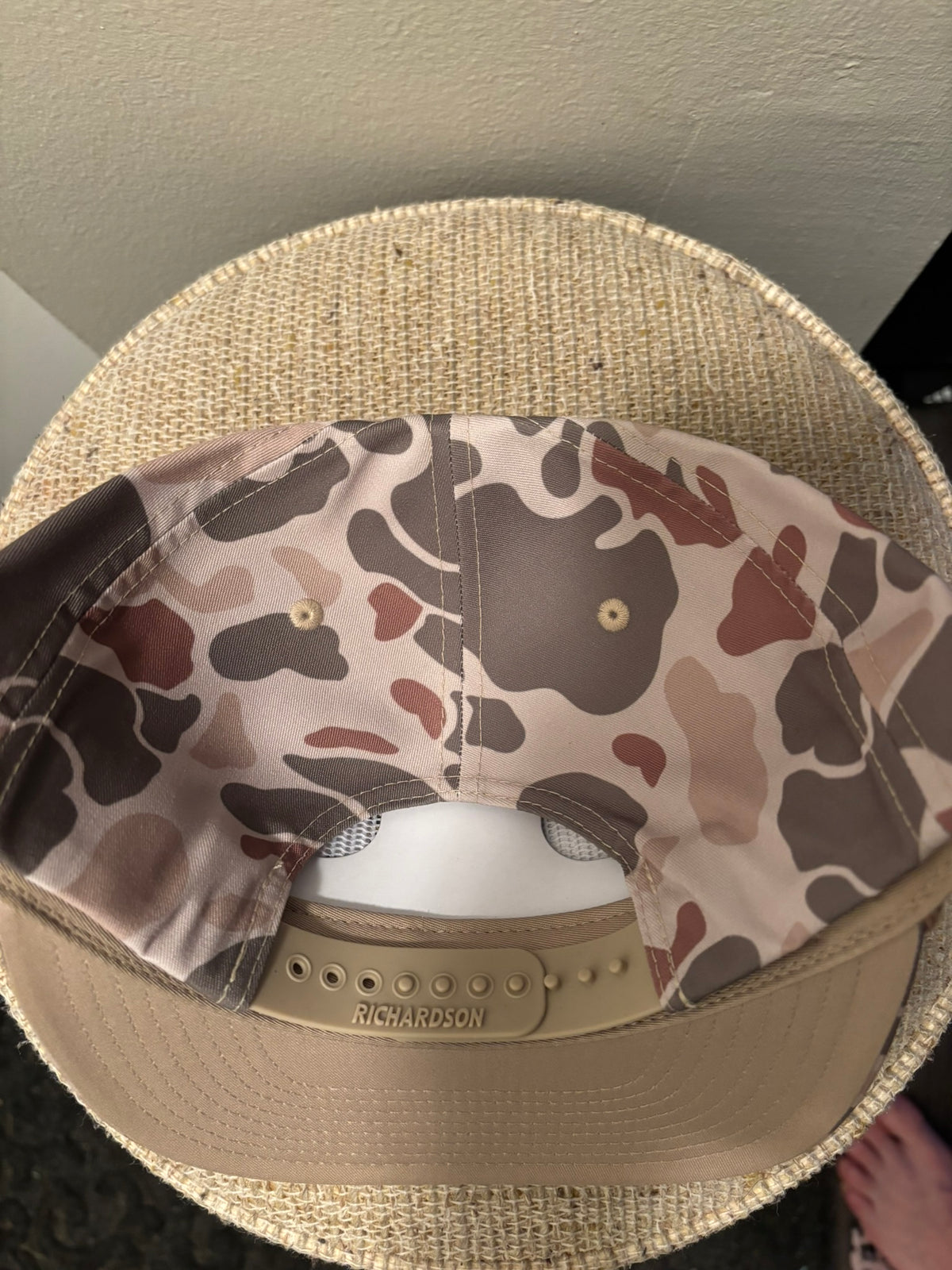 Grizzly Greens camo rope golf hat rear view with adjustable Richardson snapback